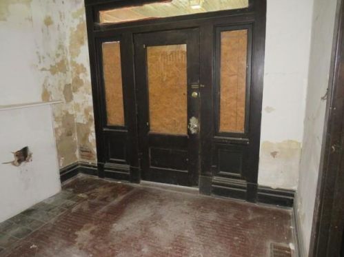 173 Penn Ave, Pittsburgh, PA 15210-2221