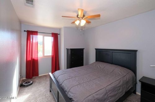 3810 Barcelona Dr, Chandler AZ  85226-1305 exterior