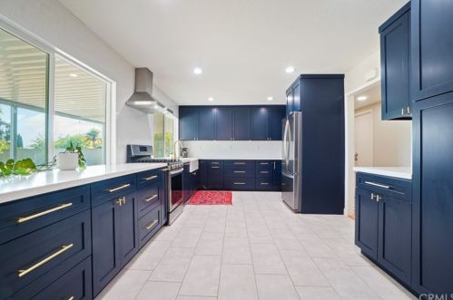 608 Dorothy Ln, Fullerton CA 92831-2704 exterior