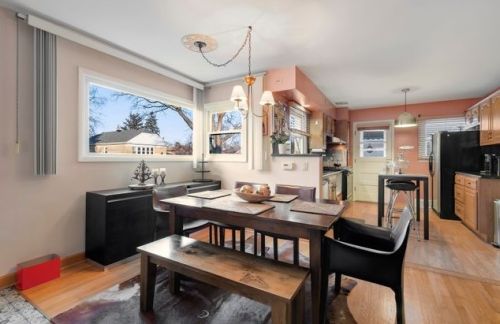 3935 Greenleaf Ave, Chicago IL 60626-2882 exterior