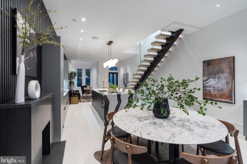 1604 13th St, Washington DC 20009-4303 exterior