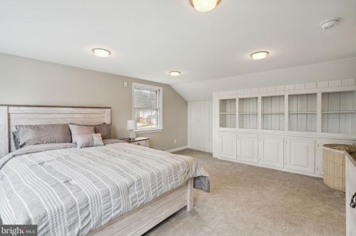 114 Woodview Ln, Riverton NJ  08077-3218 exterior