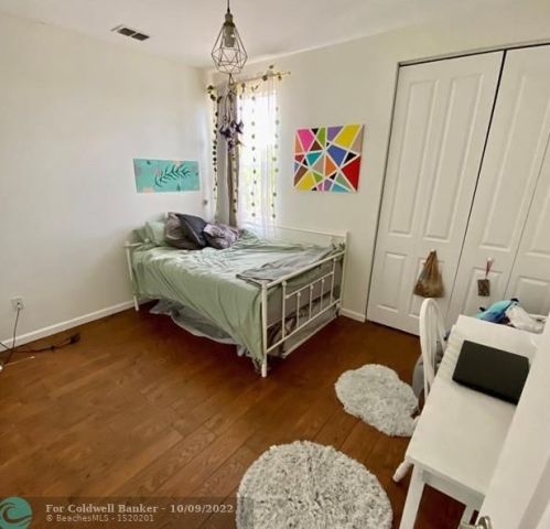 12049 Knightsbridge Ln, Fort Pierce FL 34987-2731 exterior