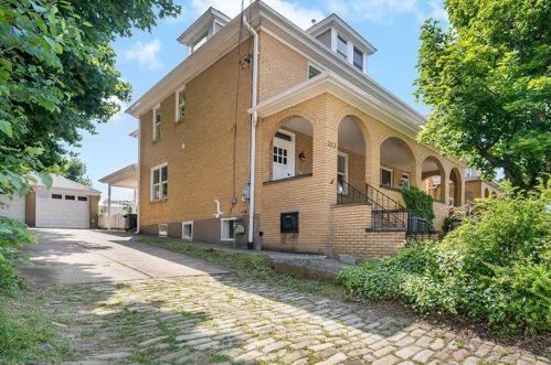 253 Prospect St, Pittsburgh PA 15211-1848 exterior