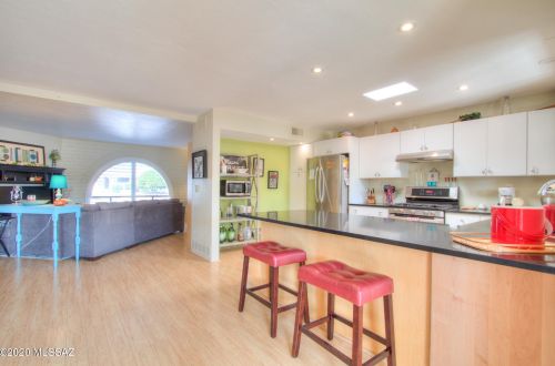 320 Paseo Chuparosas, Green Valley AZ 85614-3303 exterior