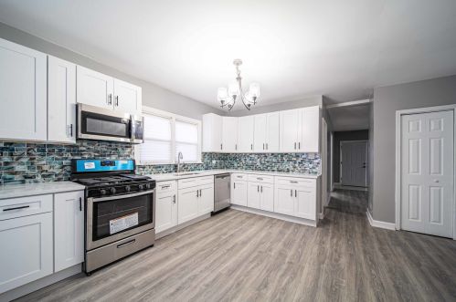 12410 Morgan St, Chicago IL 60827-6225 exterior