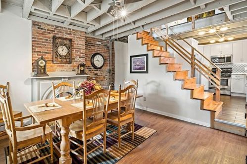 220 Alpine Ave, Pittsburgh PA 15212-4020 exterior