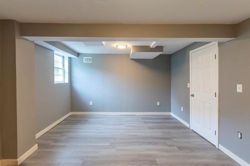 2699 Lincoln Ct, Atlanta GA 30318-6133 exterior