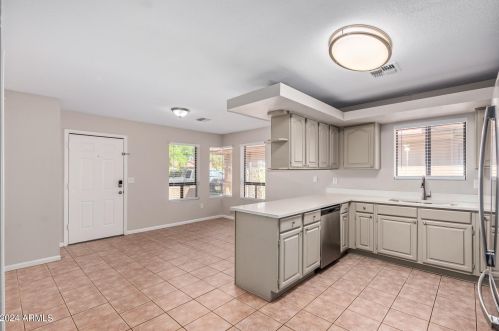 733 May St, Chandler AZ 85226-1805 exterior