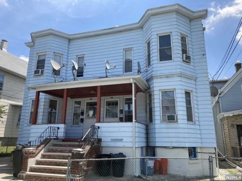72 Clinton Pl, East Rutherford, NJ 07073-1324