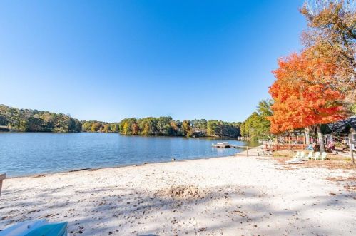 2619 Irene Cir, Duluth GA 30096-4148 exterior