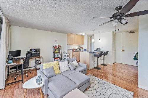 320 Liliuokalani Ave, Honolulu, HI 96815-3550