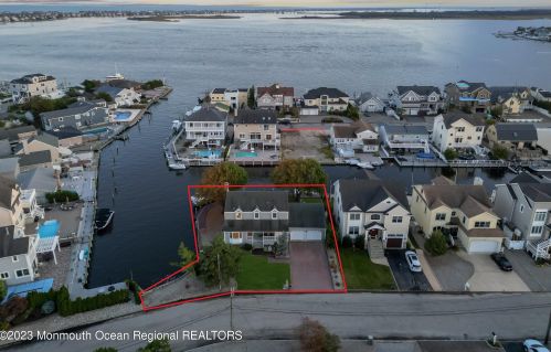 1801 Boat Point Dr, Point Pleasant Beach, NJ 08742-5222