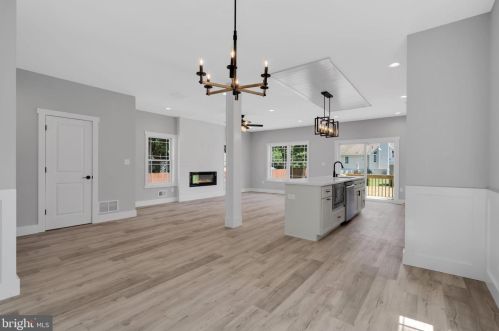 393 Hoover Ave, Berkeley Township NJ 08721-2866 exterior