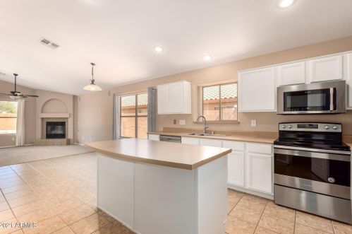 22816 34th Dr, Phoenix AZ  85027-7024 exterior