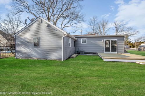 3106 Hiawatha Ave, Point Pleasant Beach NJ 08742-3541 exterior