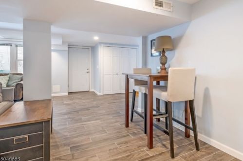 32 Conklin Ave, Morristown NJ 07960-3704 exterior