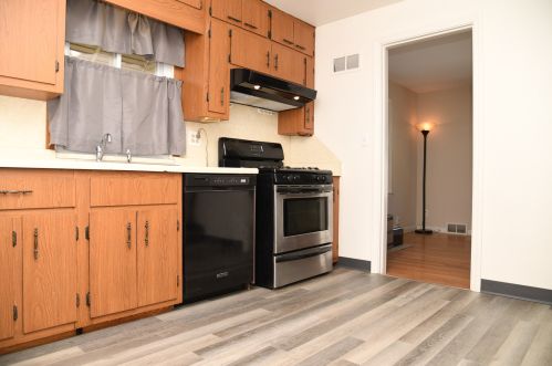 1029 Leith Ave, Waukegan IL 60085-2545 exterior