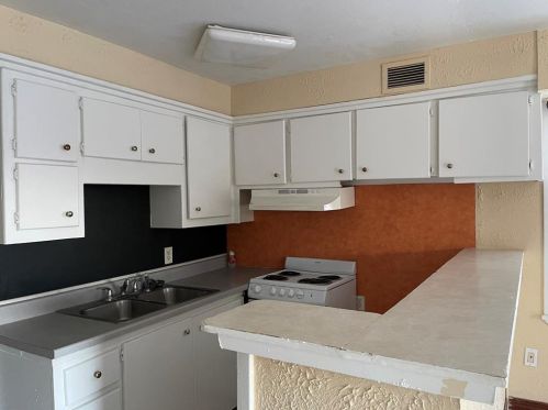 37567 Meadowview Dr, Hempstead TX  77445-8240 exterior