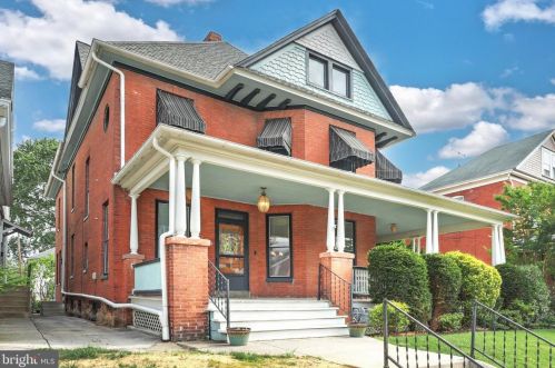 190 Stock St, Hanover, PA 17331-2222