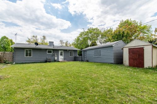 2112 Glen Flora Ave, Waukegan IL 60085-1300 exterior