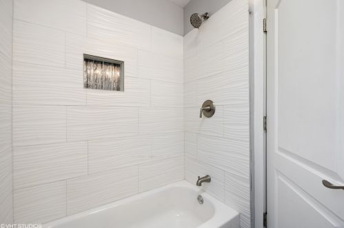 1237 Kedvale Ave, Chicago IL 60623-1223 exterior