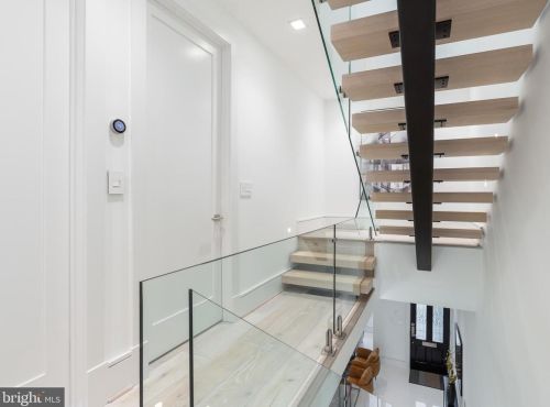 1604 13th St, Washington DC 20009-4303 exterior