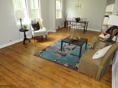 831 8th Ave, South Saint Paul, MN 55075-2910