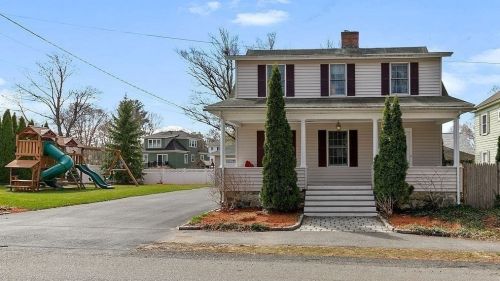 172 Middlesex St, North Andover MA 01845-3829 exterior