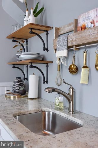 564 Plum St, Lancaster PA 17602-2349 exterior