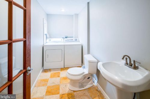 3258 Livingston St, Philadelphia PA 19134-5207 exterior