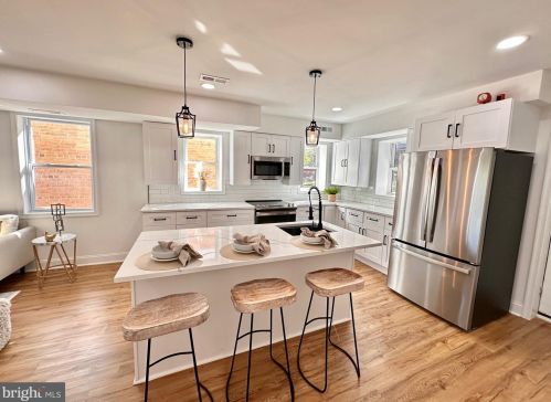 4709 Clay St, Washington DC 20019-1437 exterior