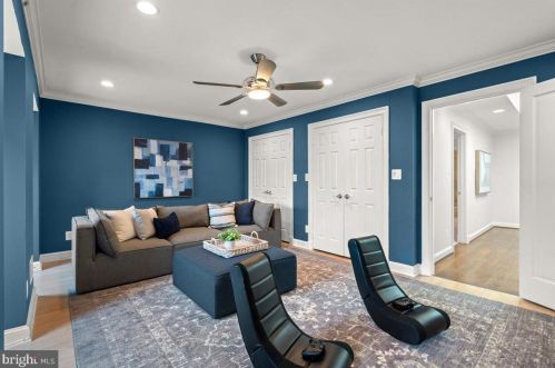 613 Royal St, Alexandria VA  22314-2031 exterior