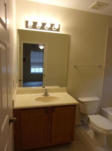 2082 Eatonville Dr, Fort Pierce FL 34952-8003 exterior