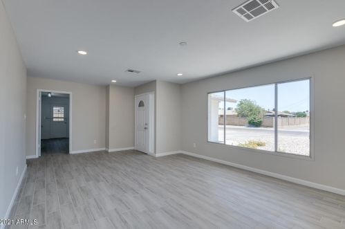 5602 42nd Ln, Phoenix AZ  85019-2001 exterior