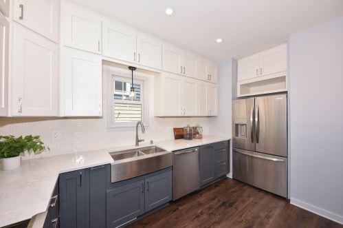 1908 Elmdale Ct, Milwaukee WI 53211-2342 exterior