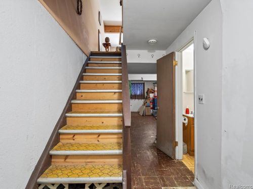 759 Kirts Blvd, Troy MI 48084-4844 exterior