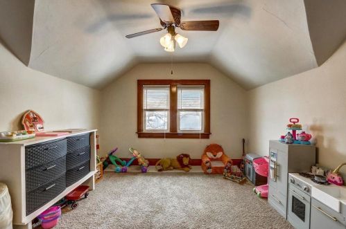 1983 76, Milwaukee WI 53219-1128 exterior