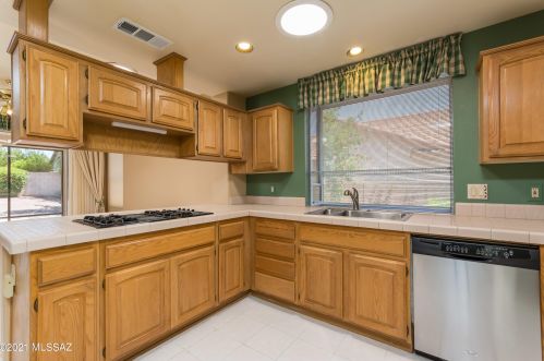 63834 High Point Ln, Tucson, AZ 85739-1311