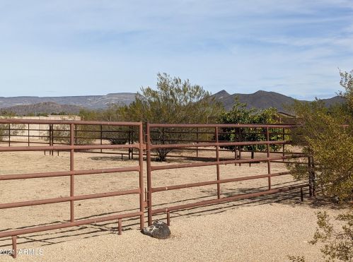 38301 15th Ave, Phoenix AZ 85041-4712 exterior