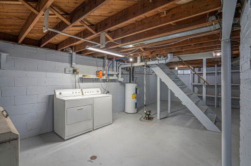 5134 Keyes Dr, Kalamazoo MI  49004-2614 exterior