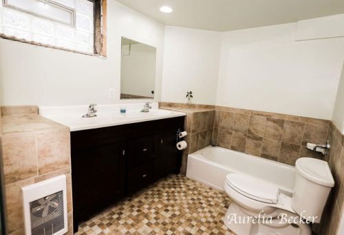 1302 Sherman St, Grand Rapids MI 49506-2613 exterior