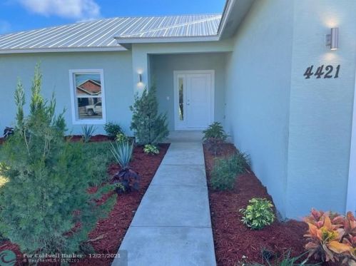 4421 Port St Lucie Blvd, Fort Pierce, FL
