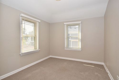 913 Fairfield Ave, Elmhurst IL 60126-3810 exterior