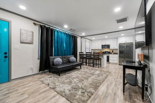 1246 Kenilworth Dr, Atlanta GA 30310-3940 exterior