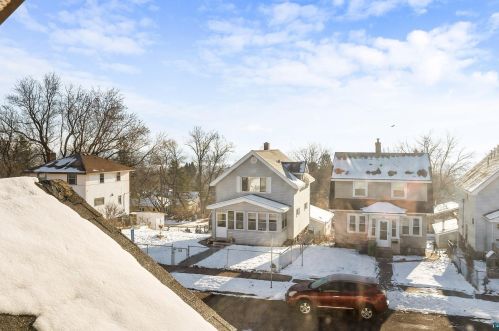 2717 9th St, Duluth MN 55806-1154 exterior