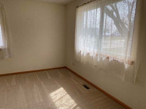 32047 Lakepoint St, New Baltimore MI 48047-3483 exterior