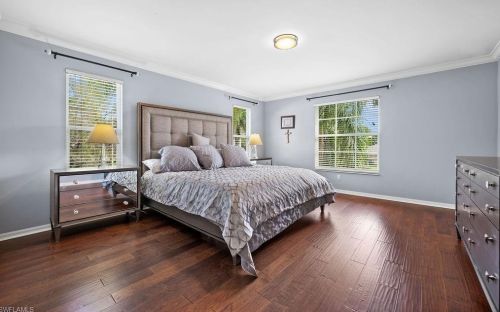 2066 Imperial Cir, Naples FL 34110-1089 exterior