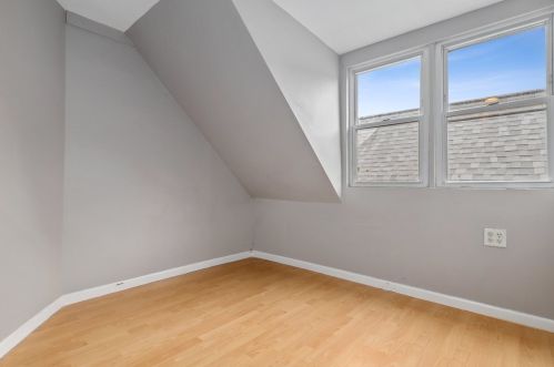 2710 Lawndale Ave, Chicago IL 60655-3312 exterior