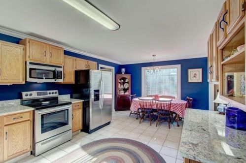 2559 Parker Trl, Gainesville GA 30506-1831 exterior